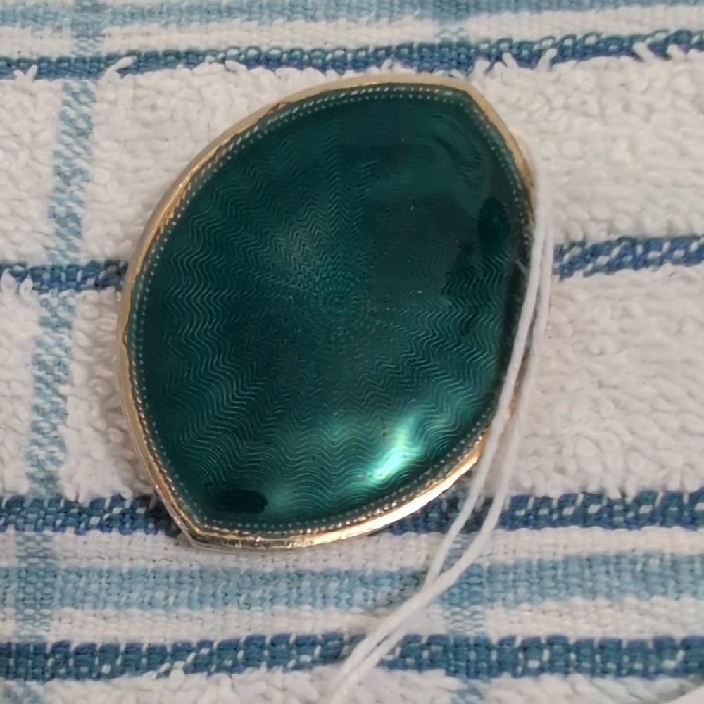 Elegant Green and Gold Brooch
